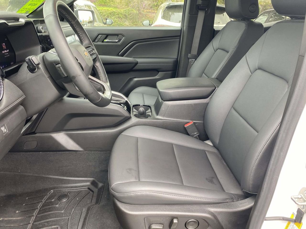 Used 2024 Chevrolet Colorado LT w/ LT Convenience Package III image 14