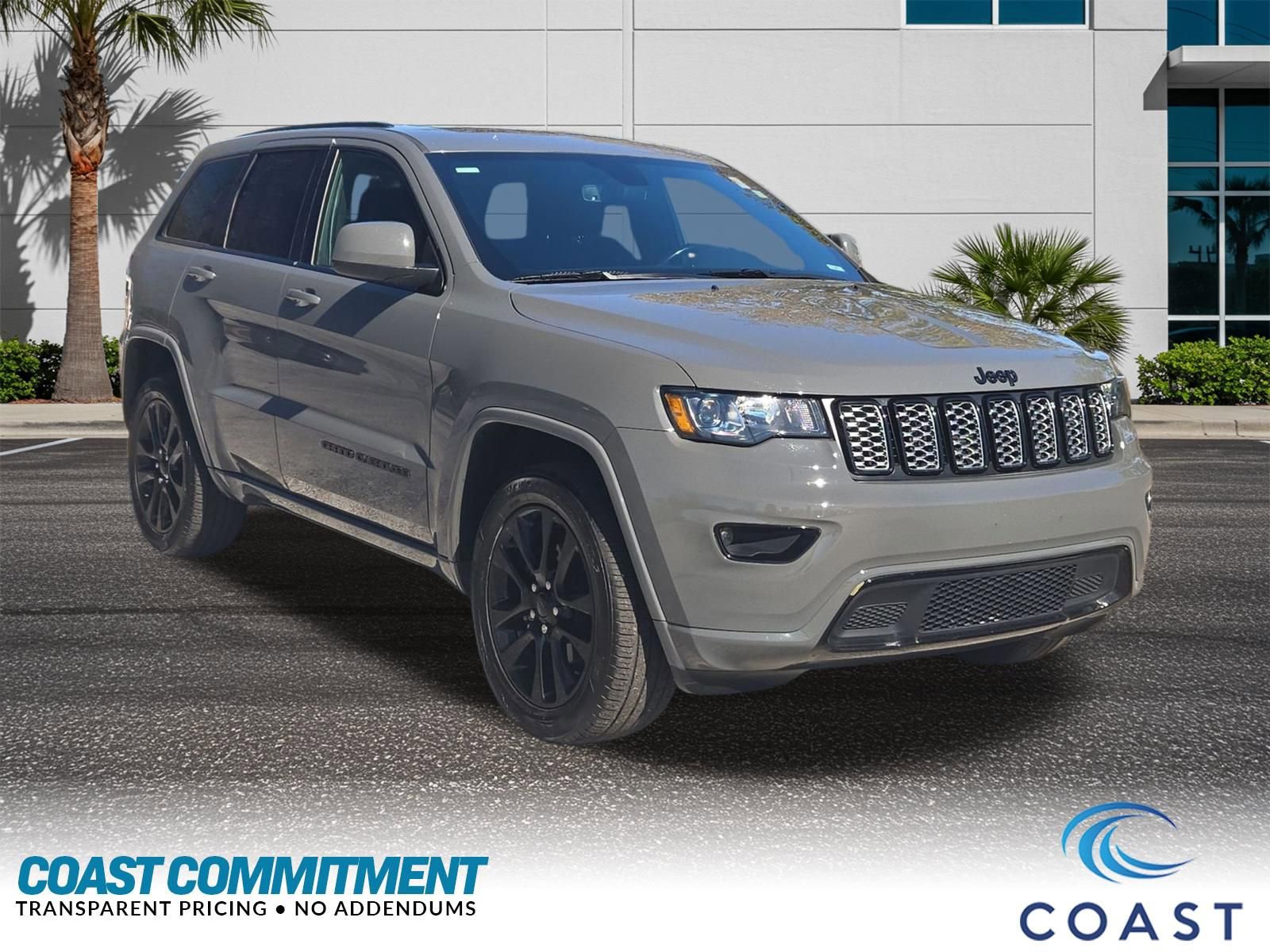 Used 2019 Jeep Grand Cherokee Altitude image 3