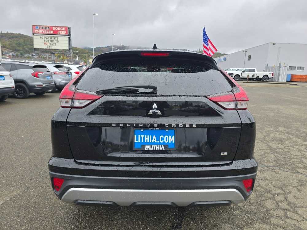 Used 2022 Mitsubishi Eclipse Cross SE image 4
