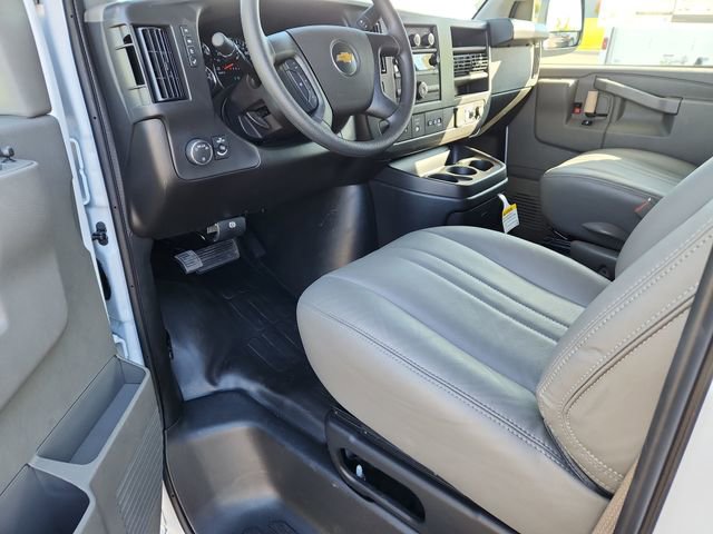 New 2025 Chevrolet Express 3500 w/ Driver Convenience Package image 11