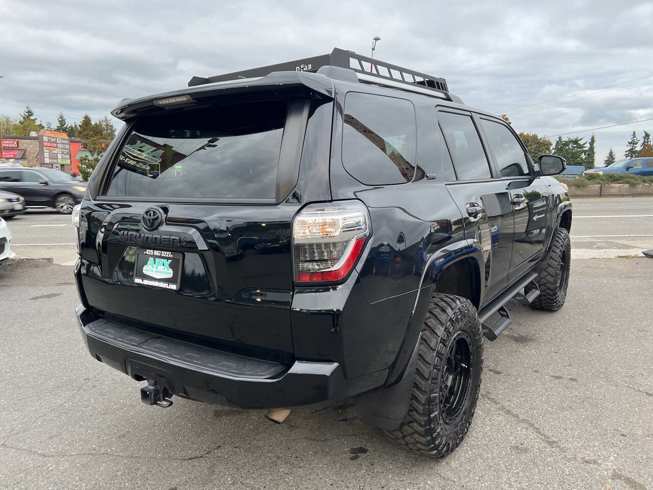 Used 2021 Toyota 4Runner SR5 image 9