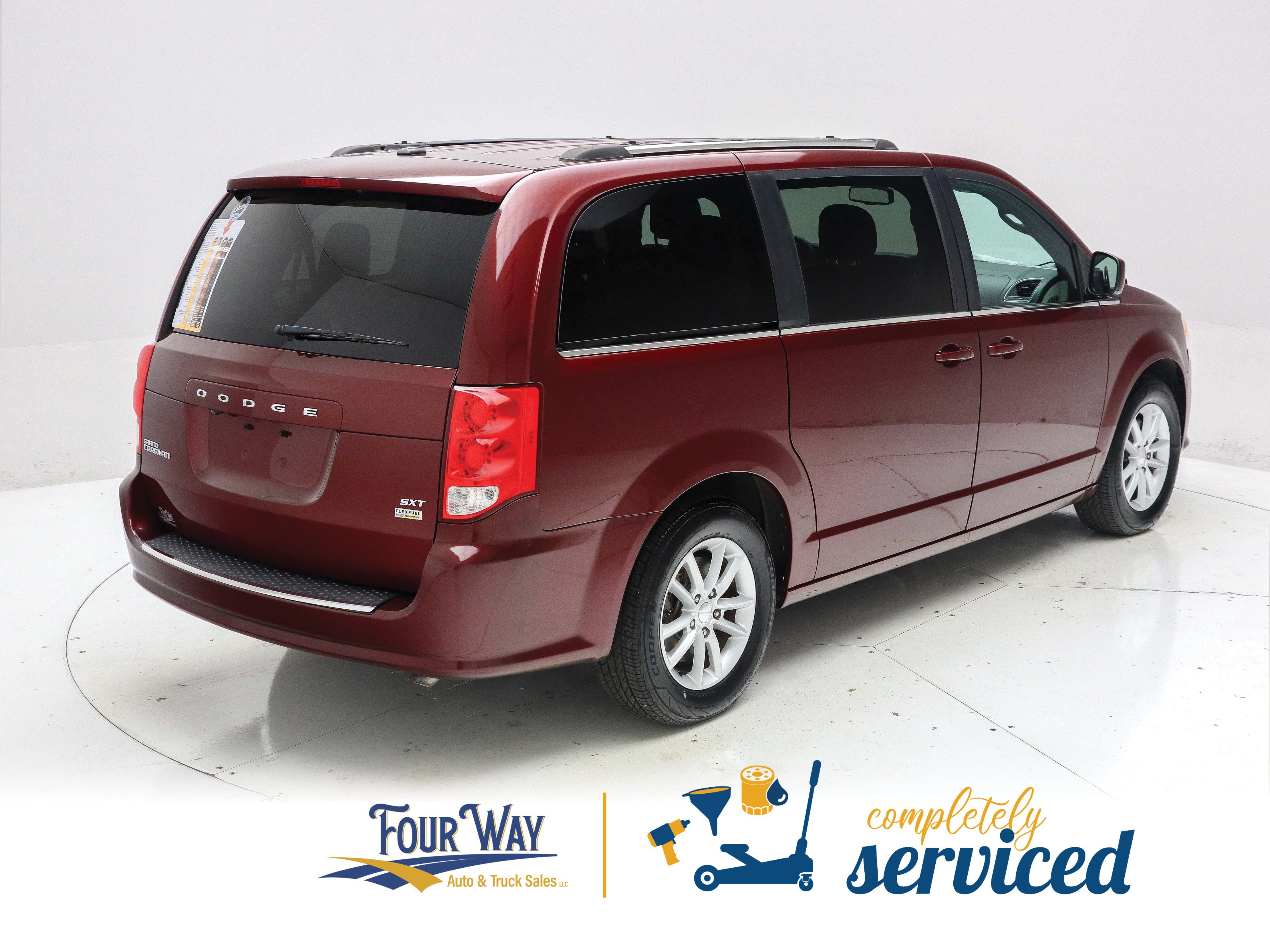 Used 2018 Dodge Grand Caravan SXT FWD image 4