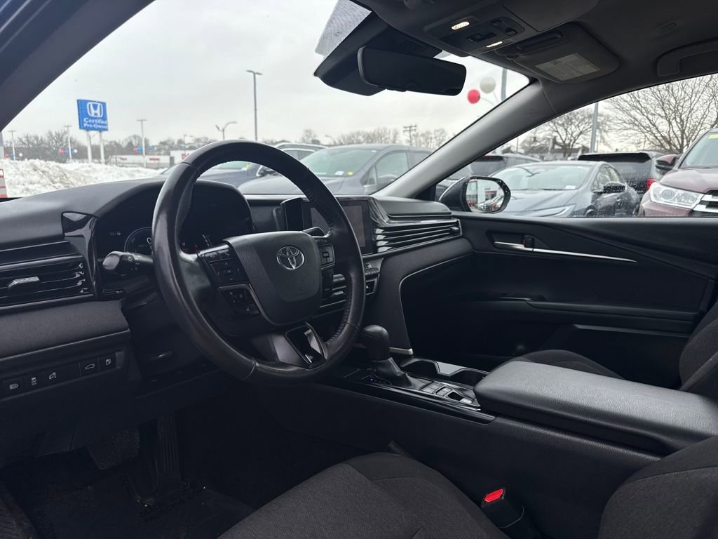 Used 2025 Toyota Camry XSE image 12