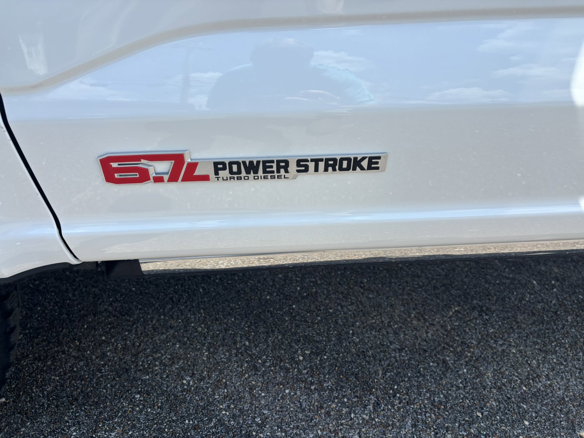 New 2025 Ford F250 4x4 Crew Cab Super Duty image 3