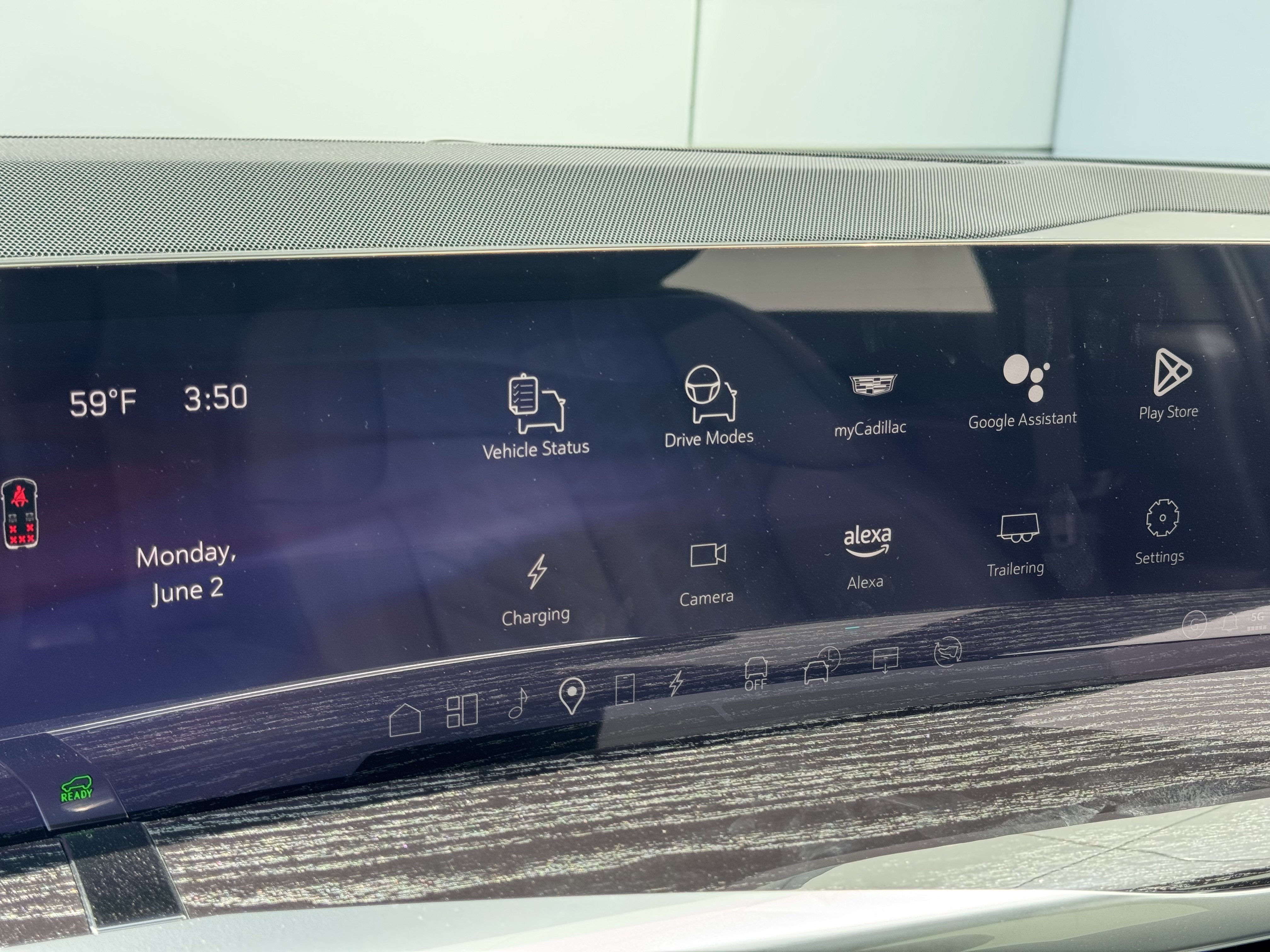 New 2025 Cadillac Escalade IQ Sport 1 w/ Smart Trailering package image 23