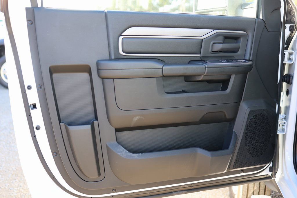 New 2024 RAM 5500 Tradesman image 16