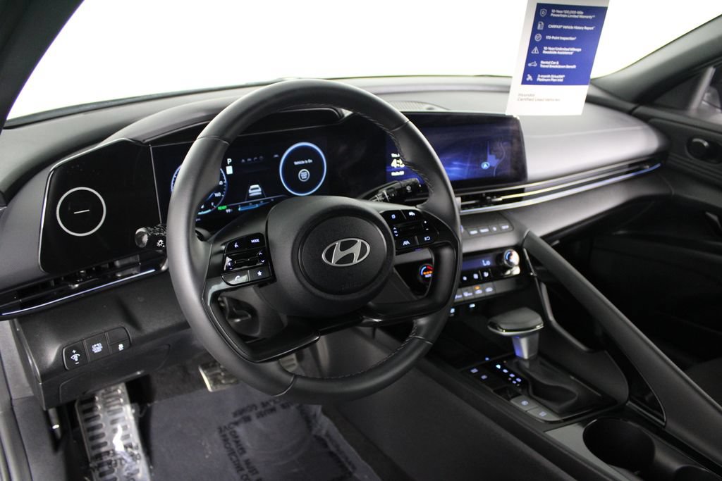 Certified 2026 Hyundai Elantra SEL FWD image 18