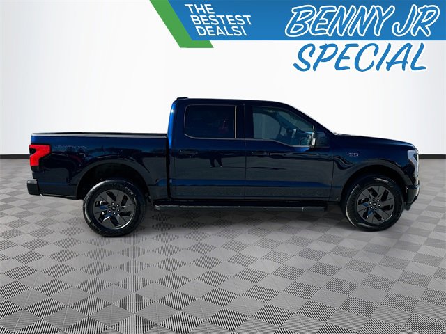 Used 2025 Ford F150 Lightning Flash image 4