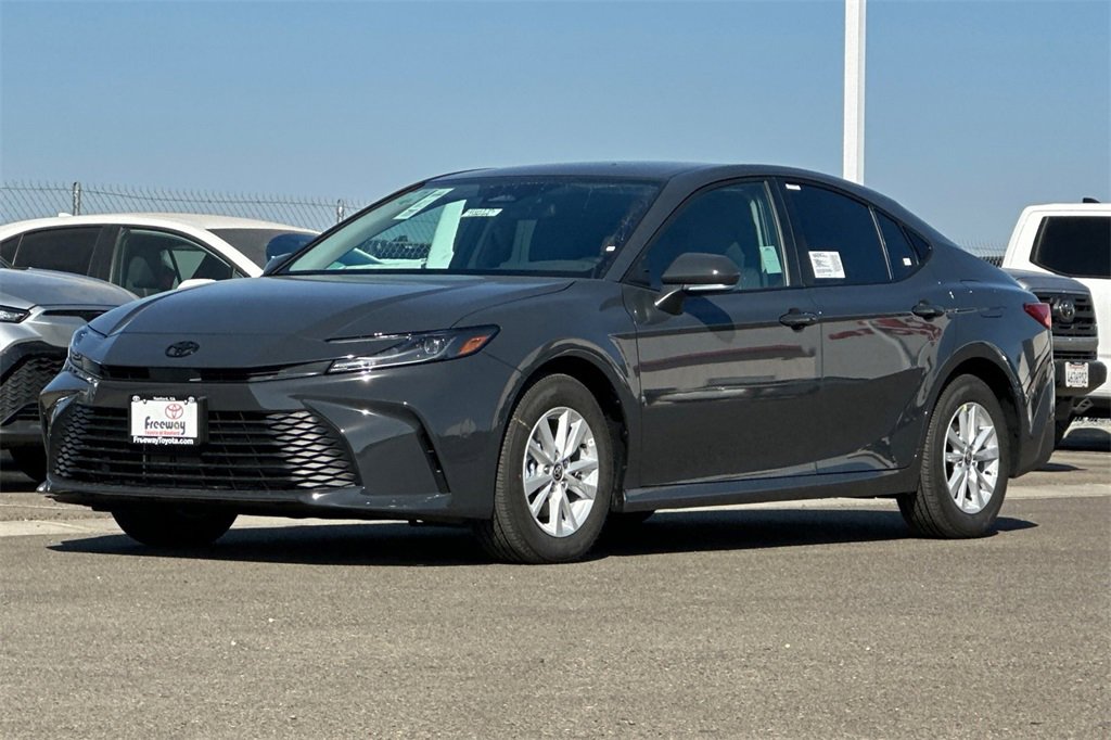 New 2026 Toyota Camry LE image 8