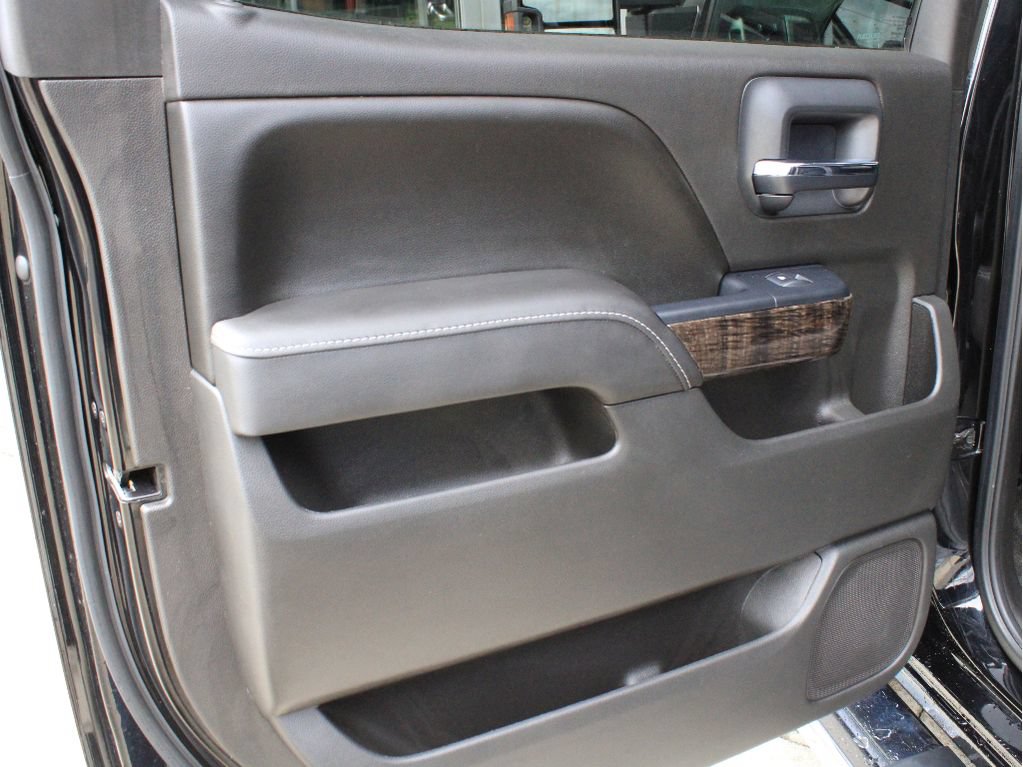 Used 2016 GMC Sierra 2500 Denali w/ Snow Plow Prep Package AWD/4WD image 30