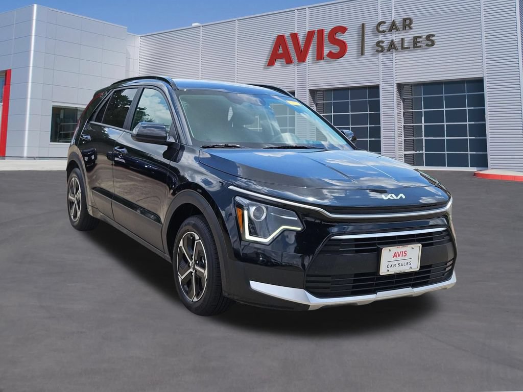 Used 2025 Kia Niro LX FWD image 9