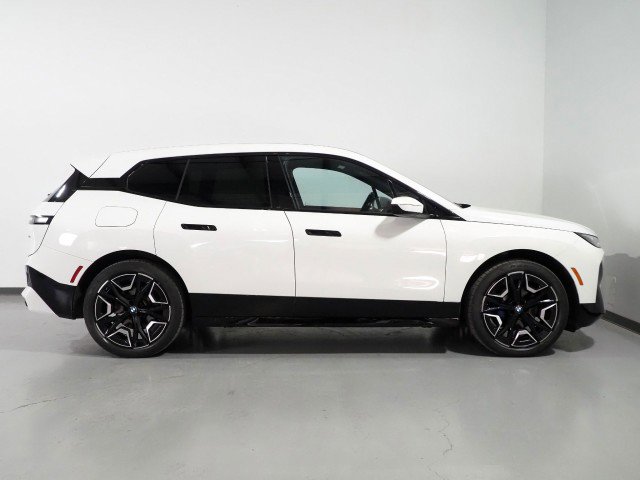 Used 2024 BMW iX xDrive50 w/ Sport Package image 5