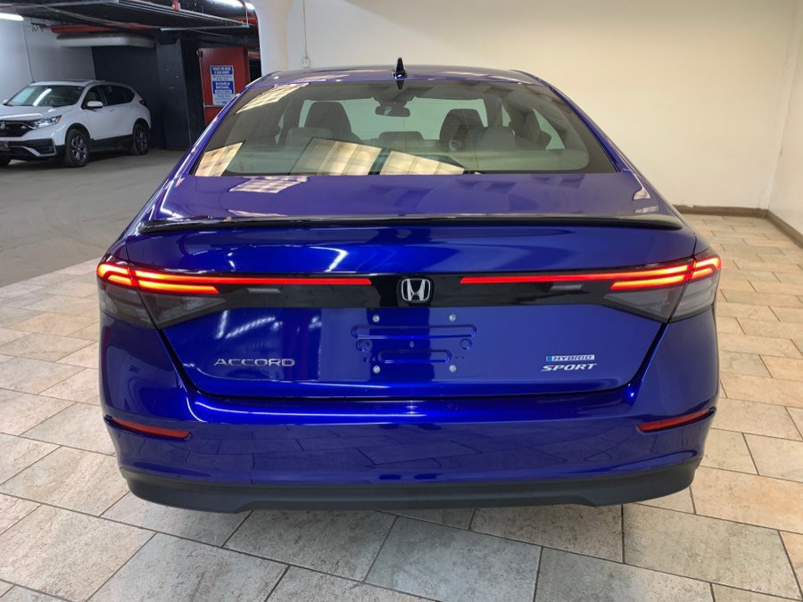 Used 2024 Honda Accord Sport image 8