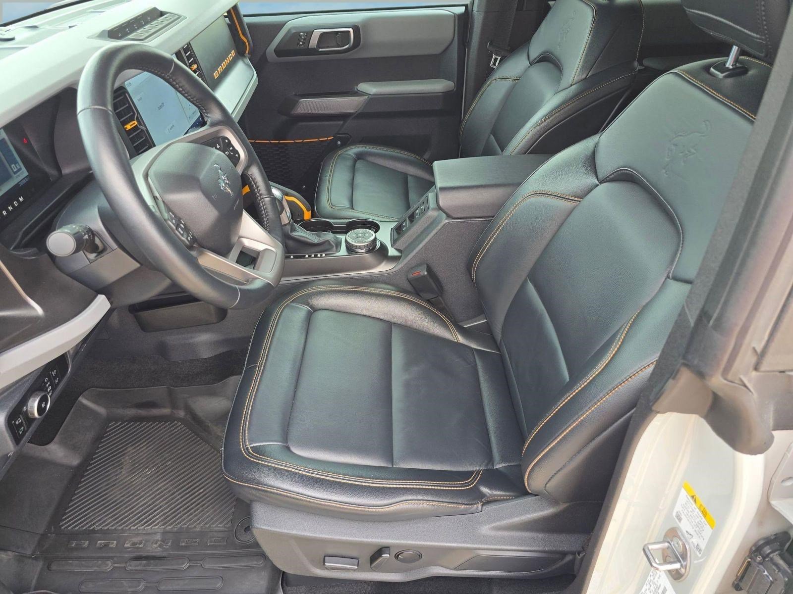 Used 2023 Ford Bronco Badlands image 5