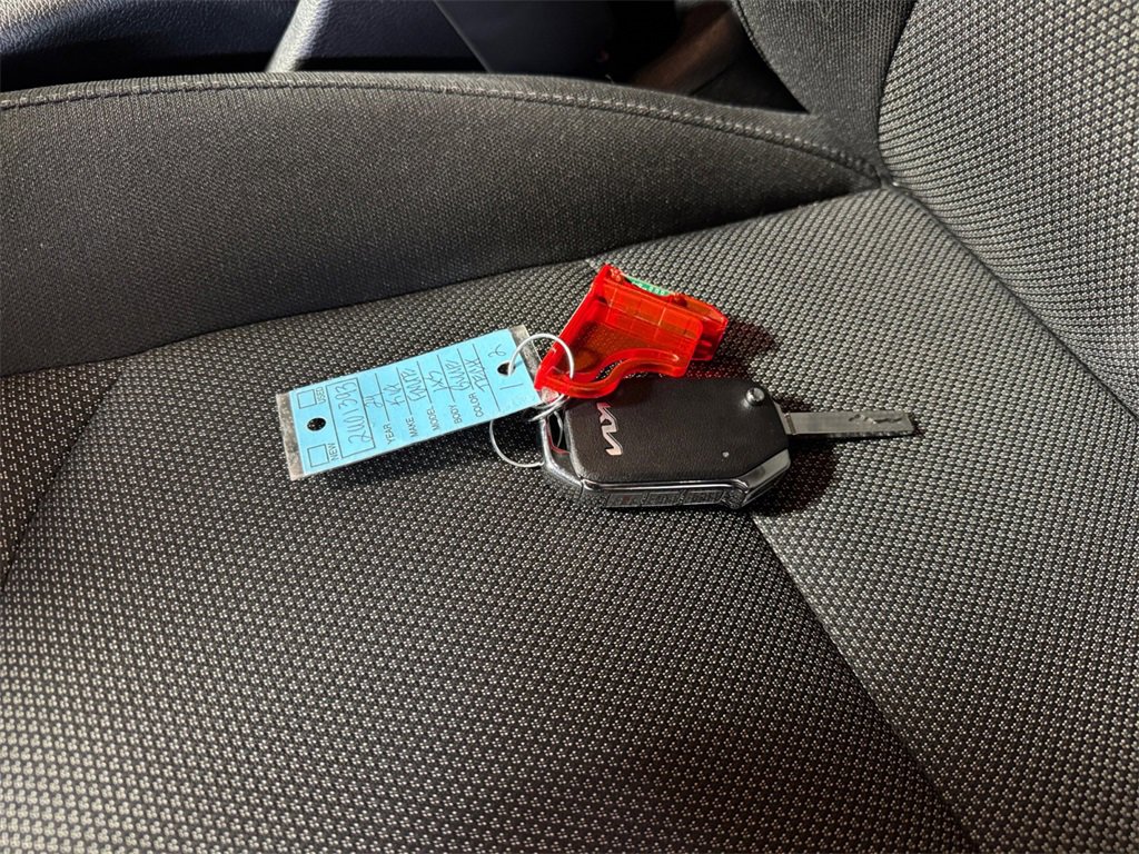 Certified 2024 Kia Forte LXS w/ LXS Technology Package image 32