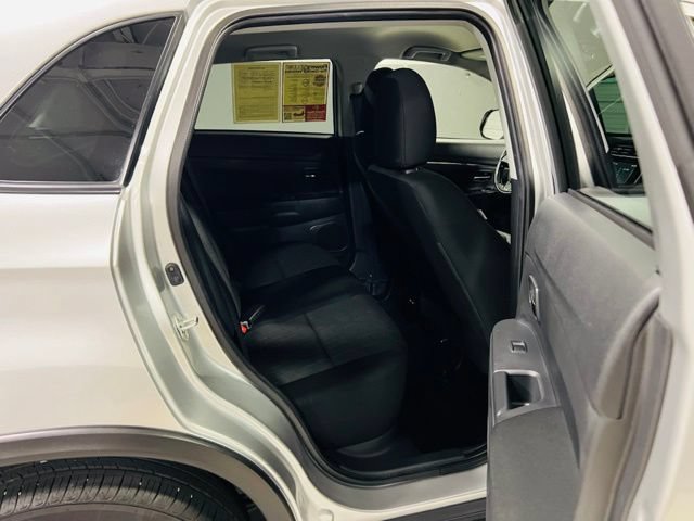 Used 2026 Mitsubishi Outlander Sport LE AWD/4WD image 28