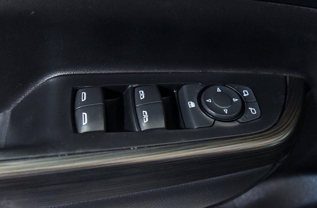 Used 2023 GMC Acadia SLT FWD image 15