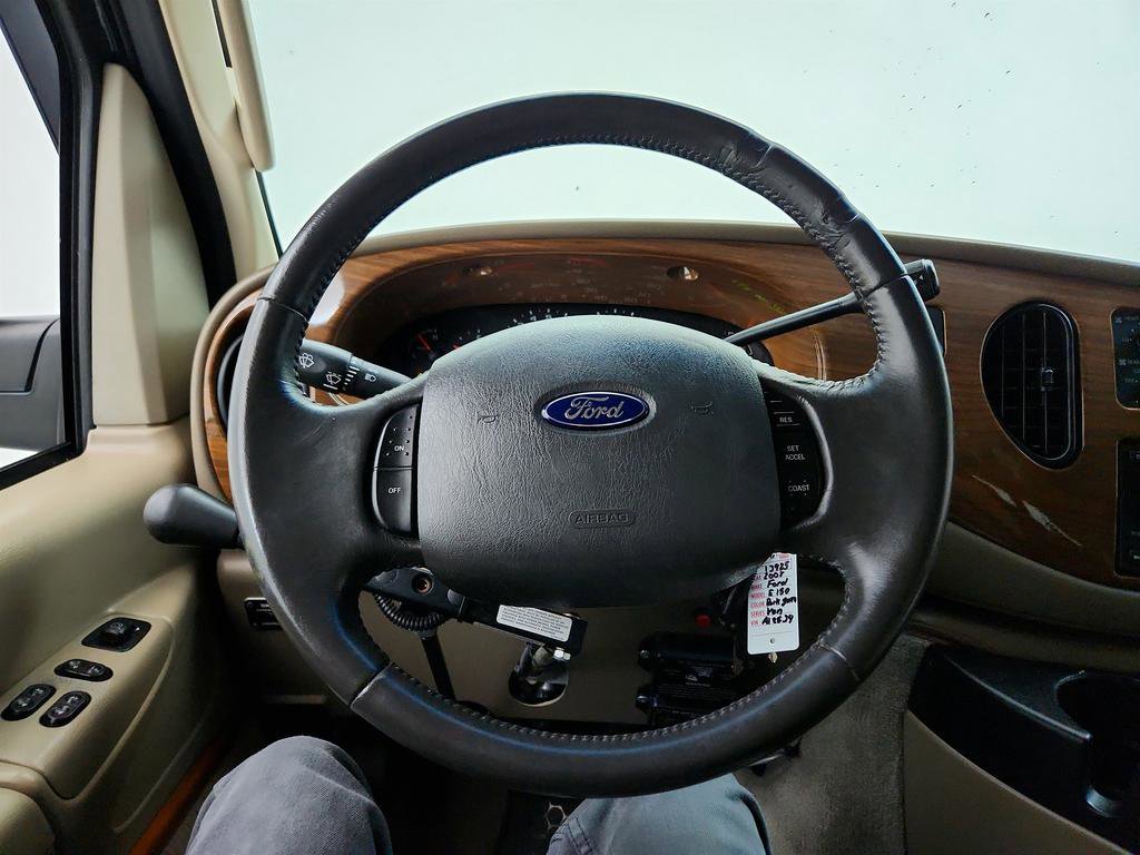 Used 2008 Ford E-150 and Econoline 150 image 16