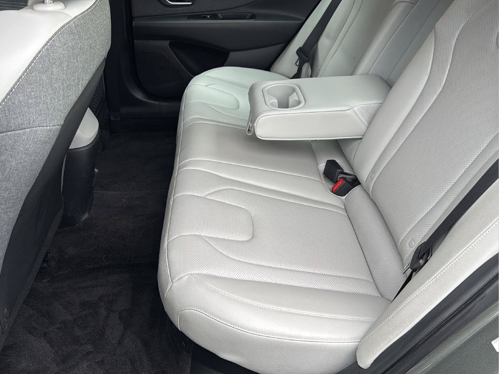 Used 2025 Hyundai Elantra Limited FWD image 26