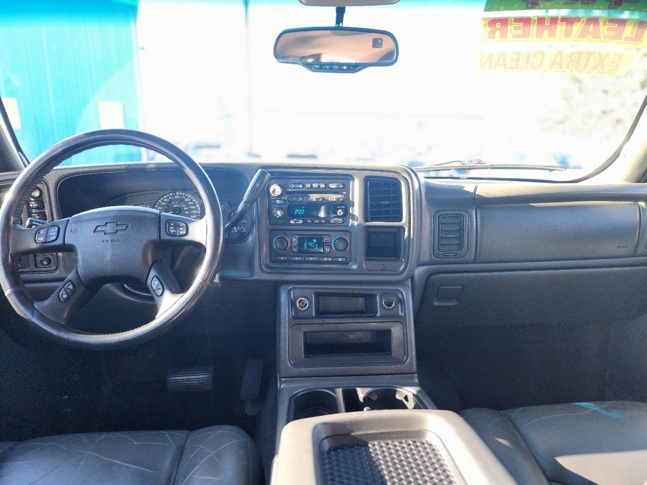 Used 2004 Chevrolet Avalanche Z71 w/ Sun And Sound Package image 15