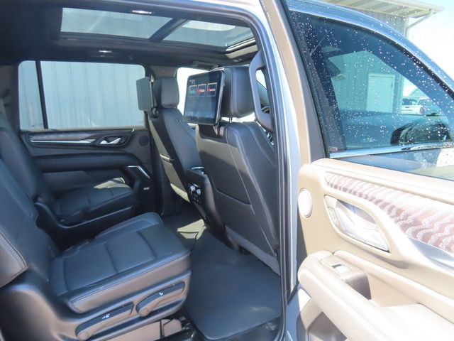 Used 2024 GMC Yukon XL Denali w/ Advanced Technology Package AWD/4WD image 30