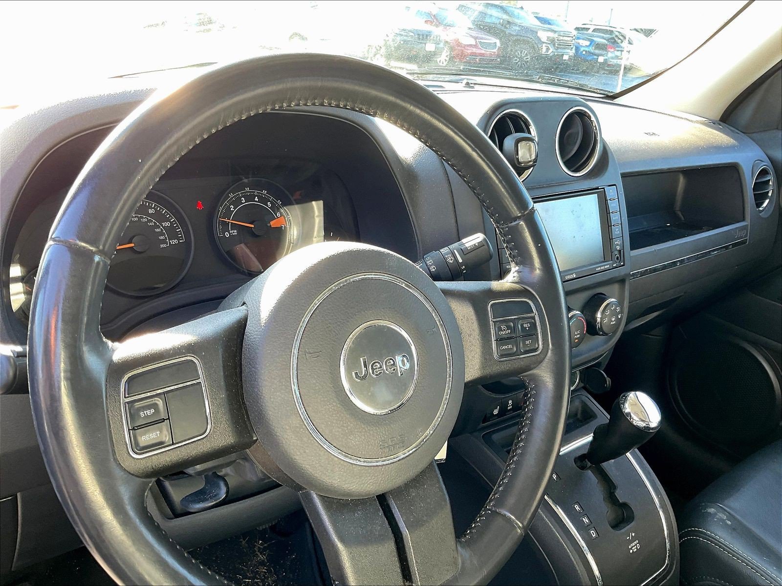 Used 2017 Jeep Patriot High Altitude AWD/4WD image 4