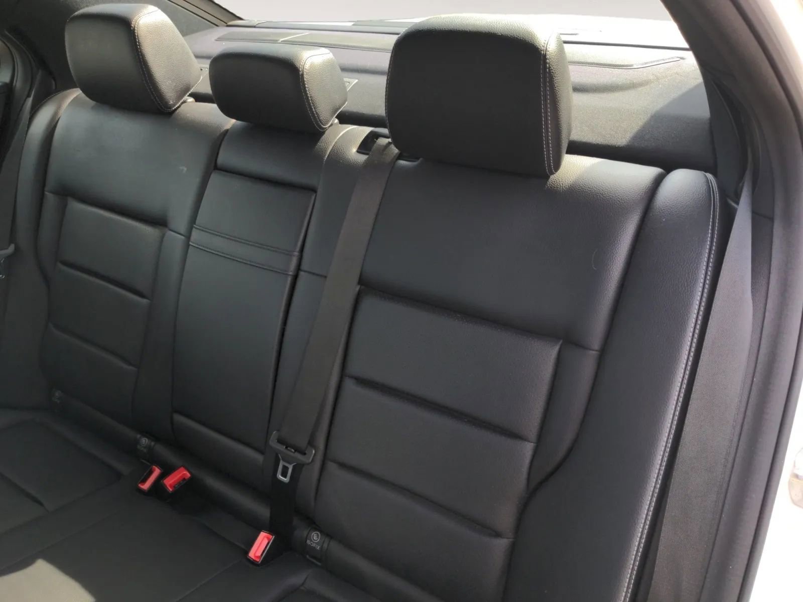 Used 2014 Mercedes-Benz E 350 Sedan image 15