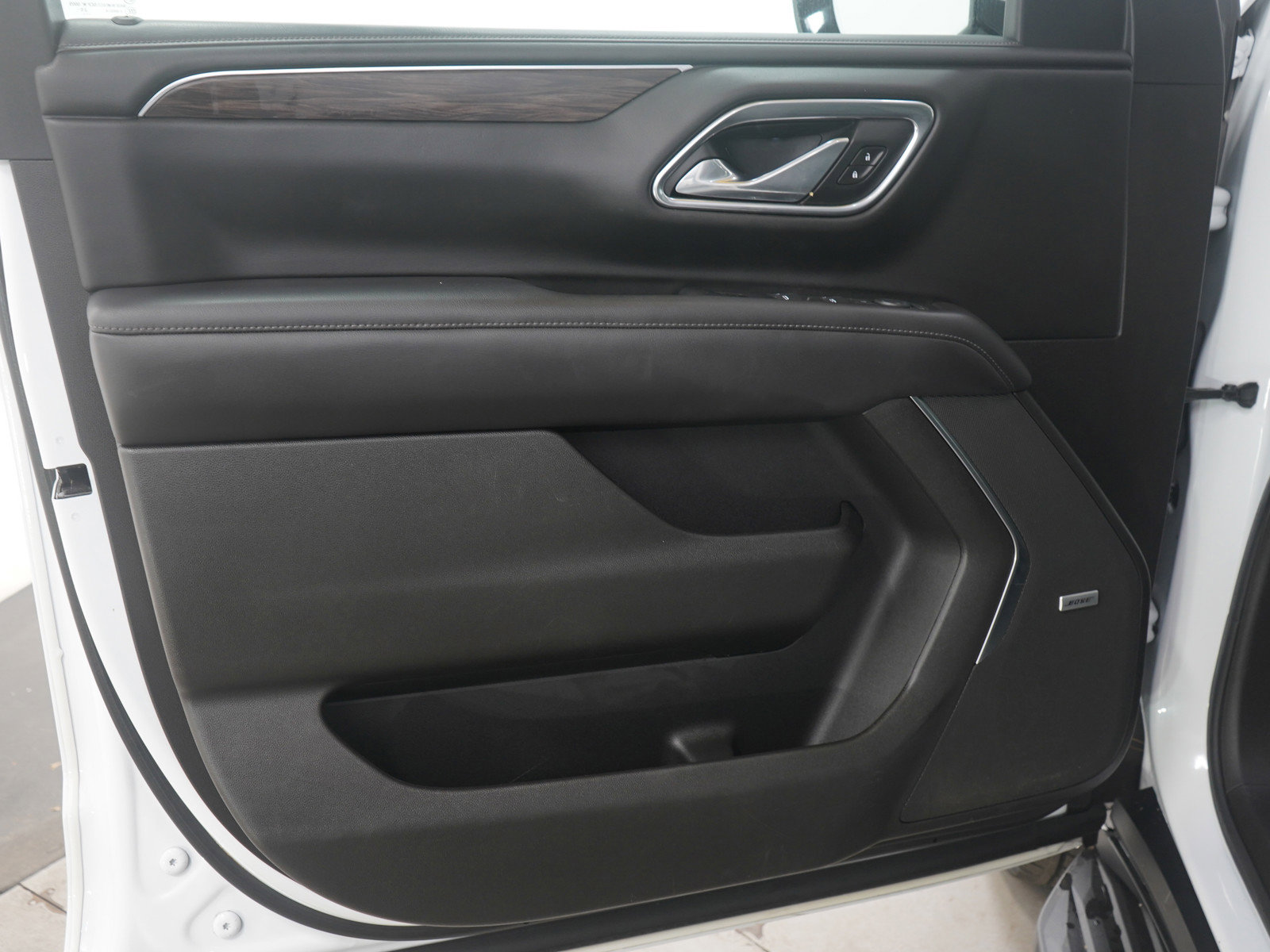 Used 2021 Chevrolet Tahoe LT w/ LT Signature Package image 26