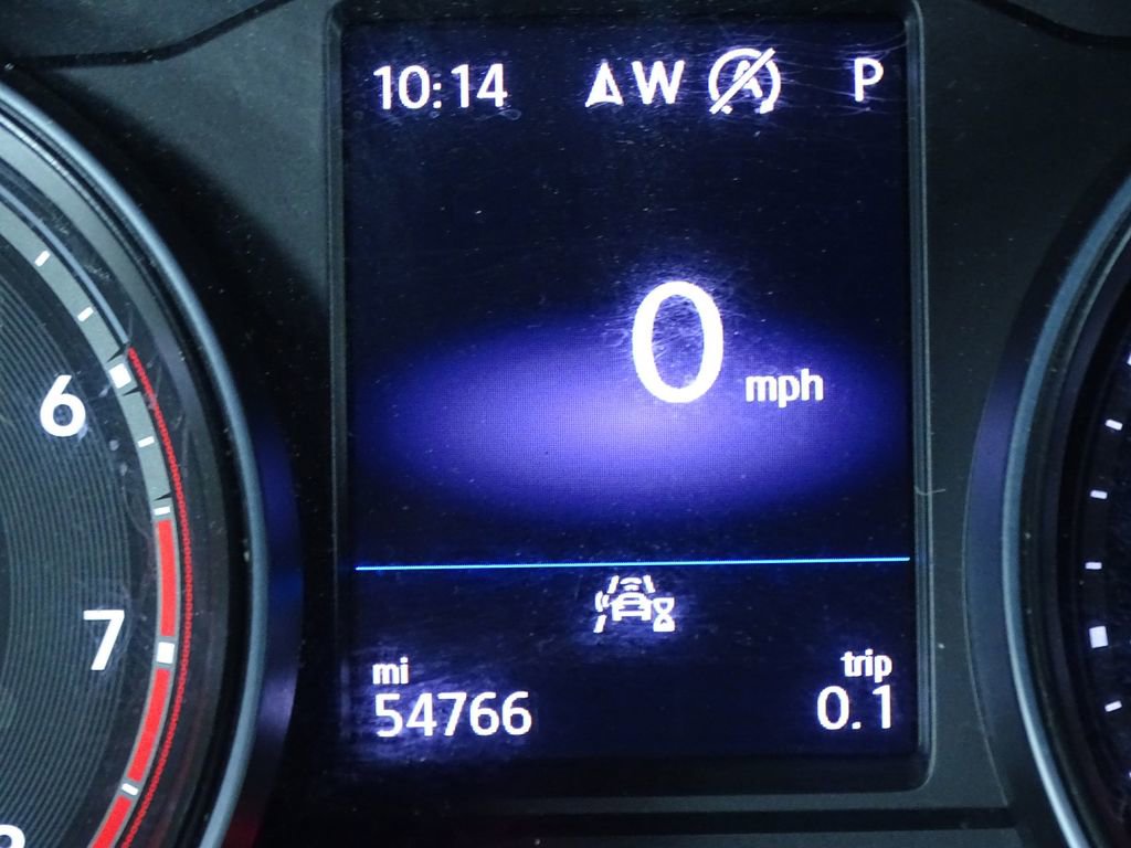 Used 2020 Volkswagen Atlas Cross Sport SE w/ Towing Package image 33