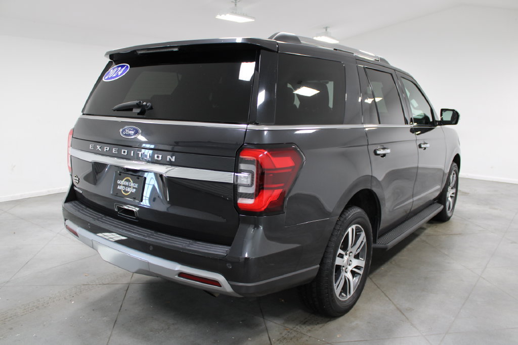 Used 2024 Ford Expedition Limited RWD image 9