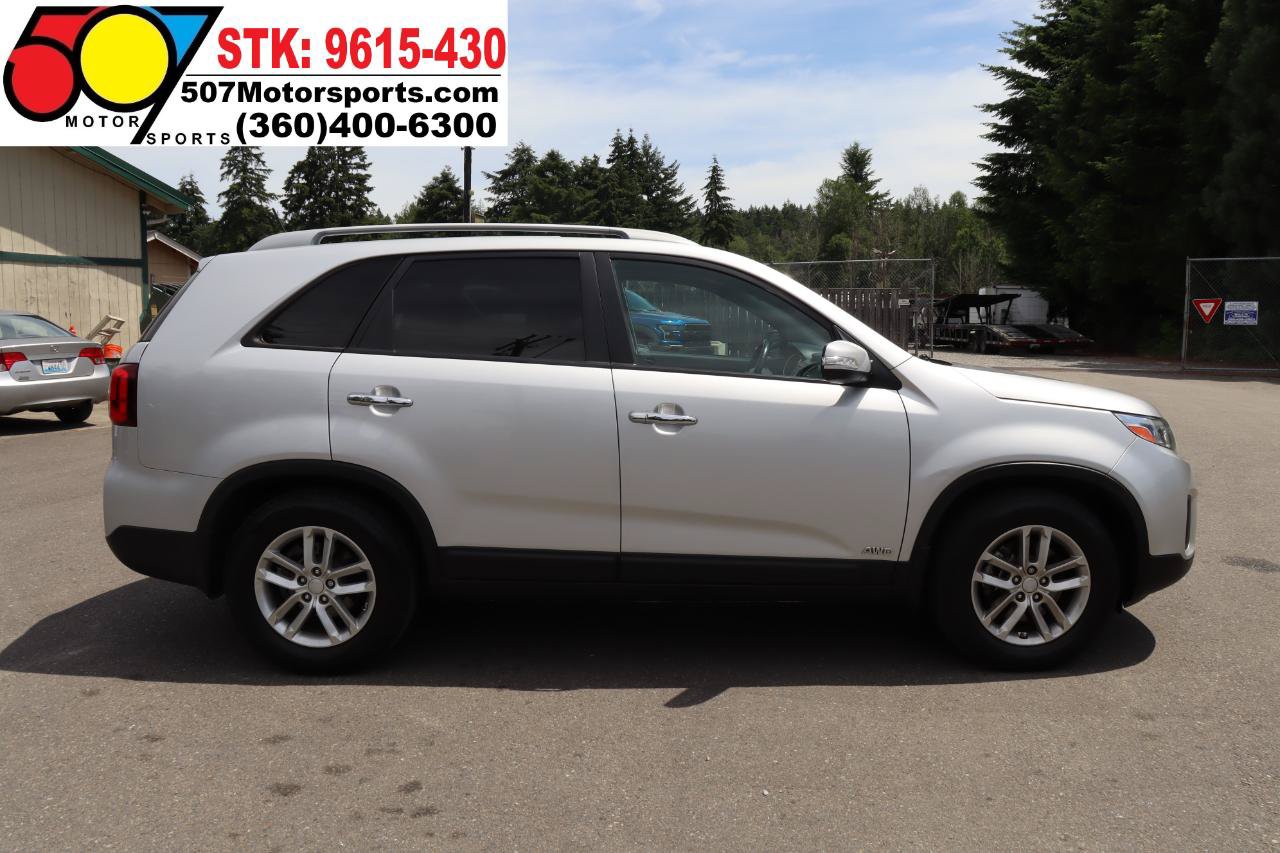 Used 2015 Kia Sorento LX AWD/4WD image 10