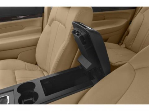 Used 2019 Lincoln MKT AWD image 18