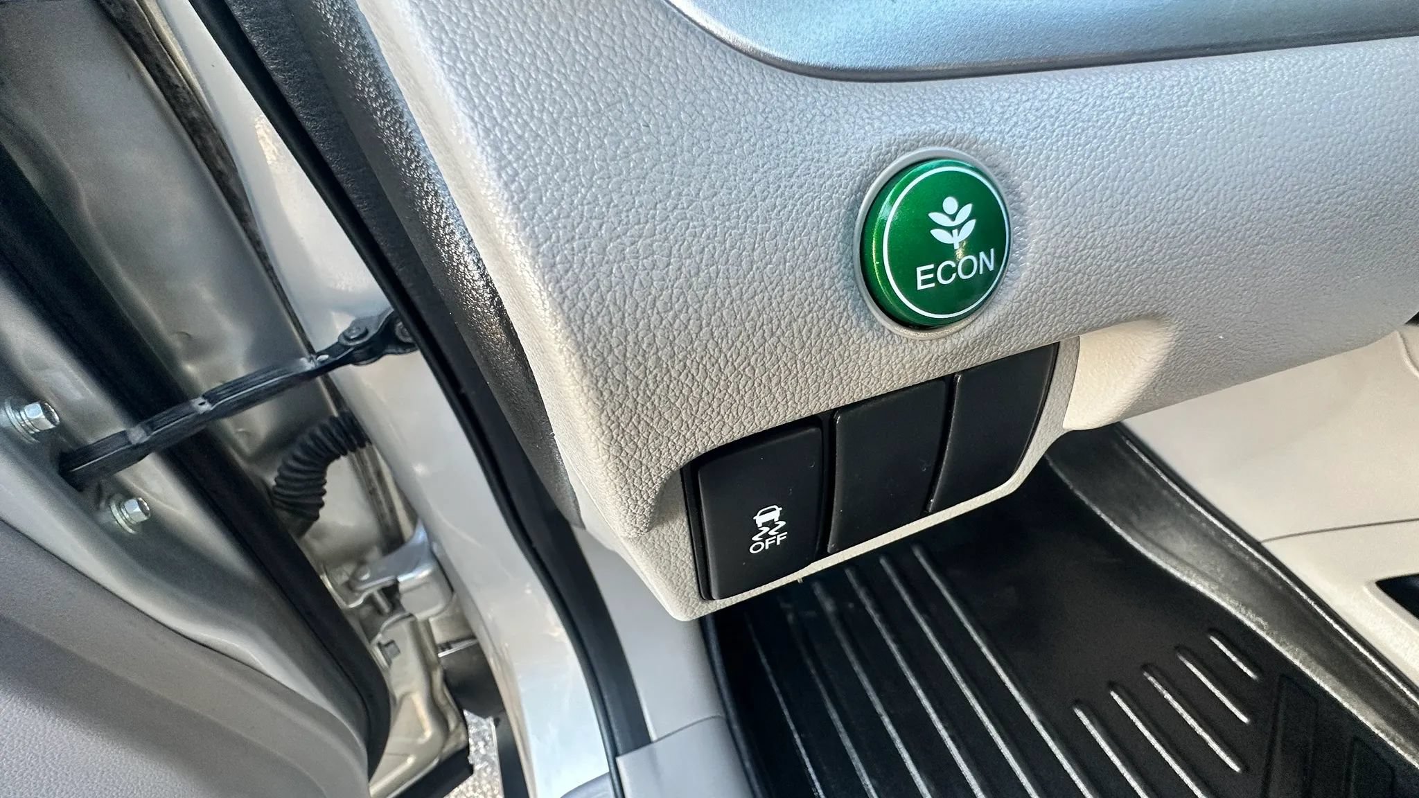 Used 2012 Honda CR-V LX image 17