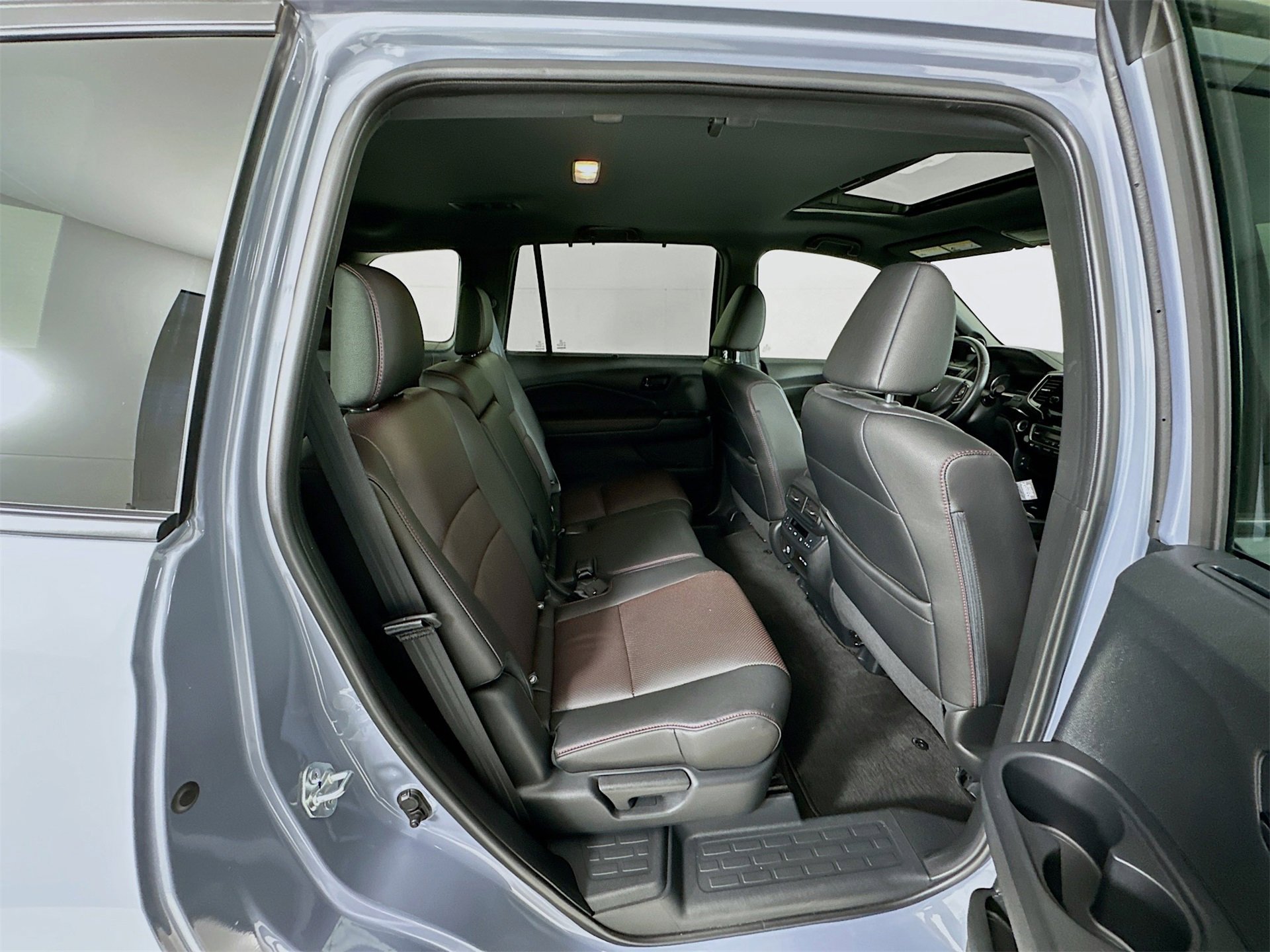 Used 2024 Honda Passport Black Edition image 31