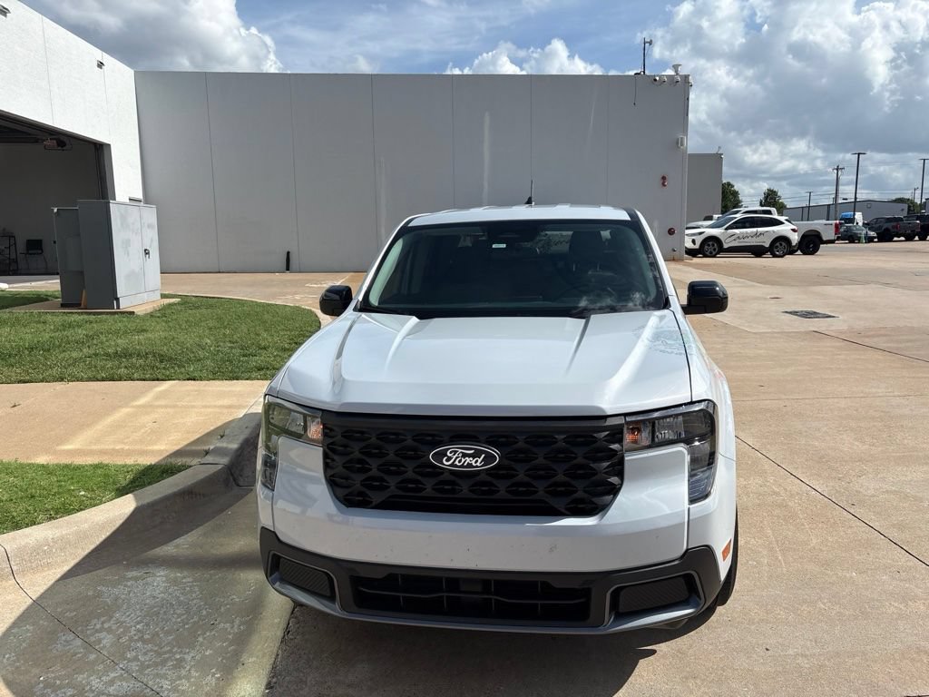 Used 2025 Ford Maverick XLT w/ Equipment Group 301A AWD/4WD image 9