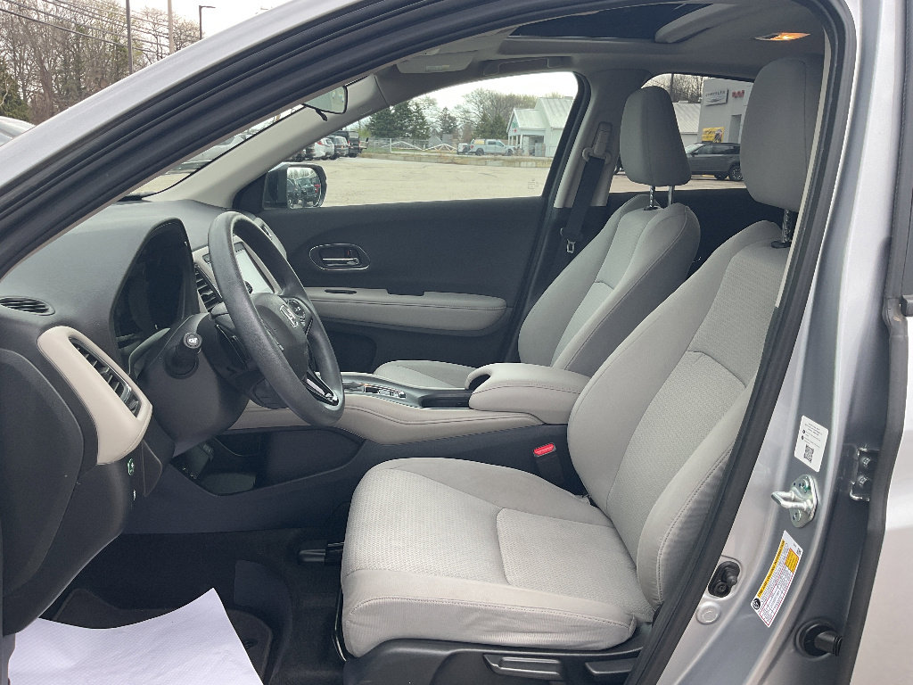 Used 2022 Honda HR-V EX image 8