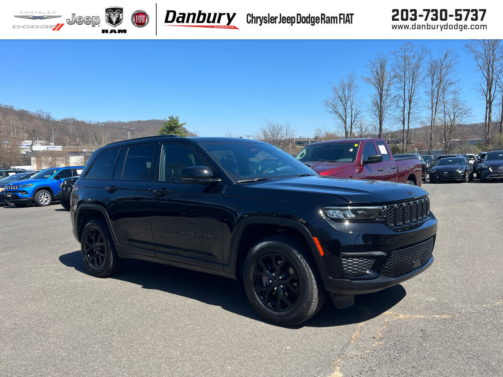 Used 2025 Jeep Grand Cherokee Altitude