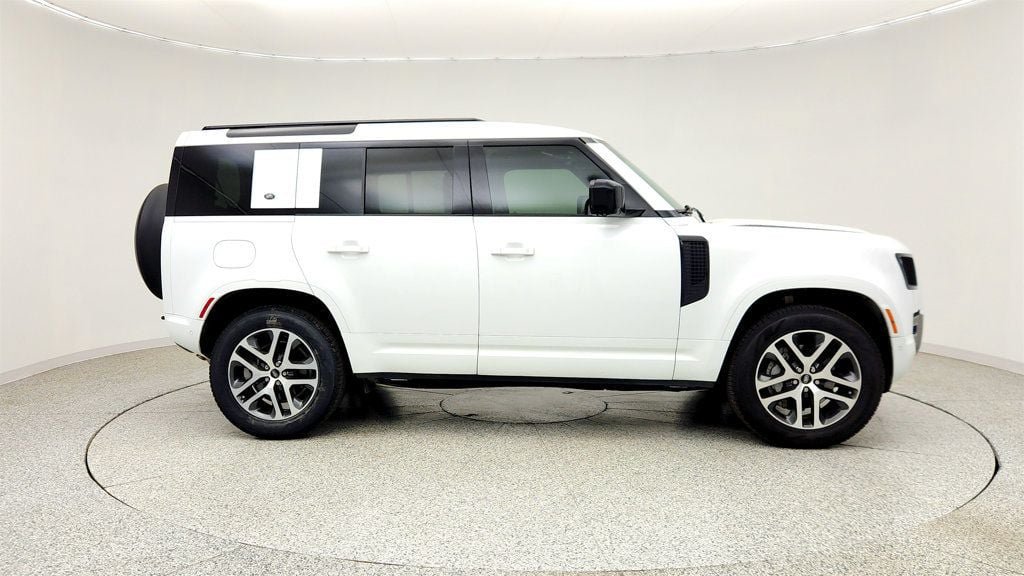 Used 2023 Land Rover Defender 110 X-Dynamic SE AWD/4WD image 4