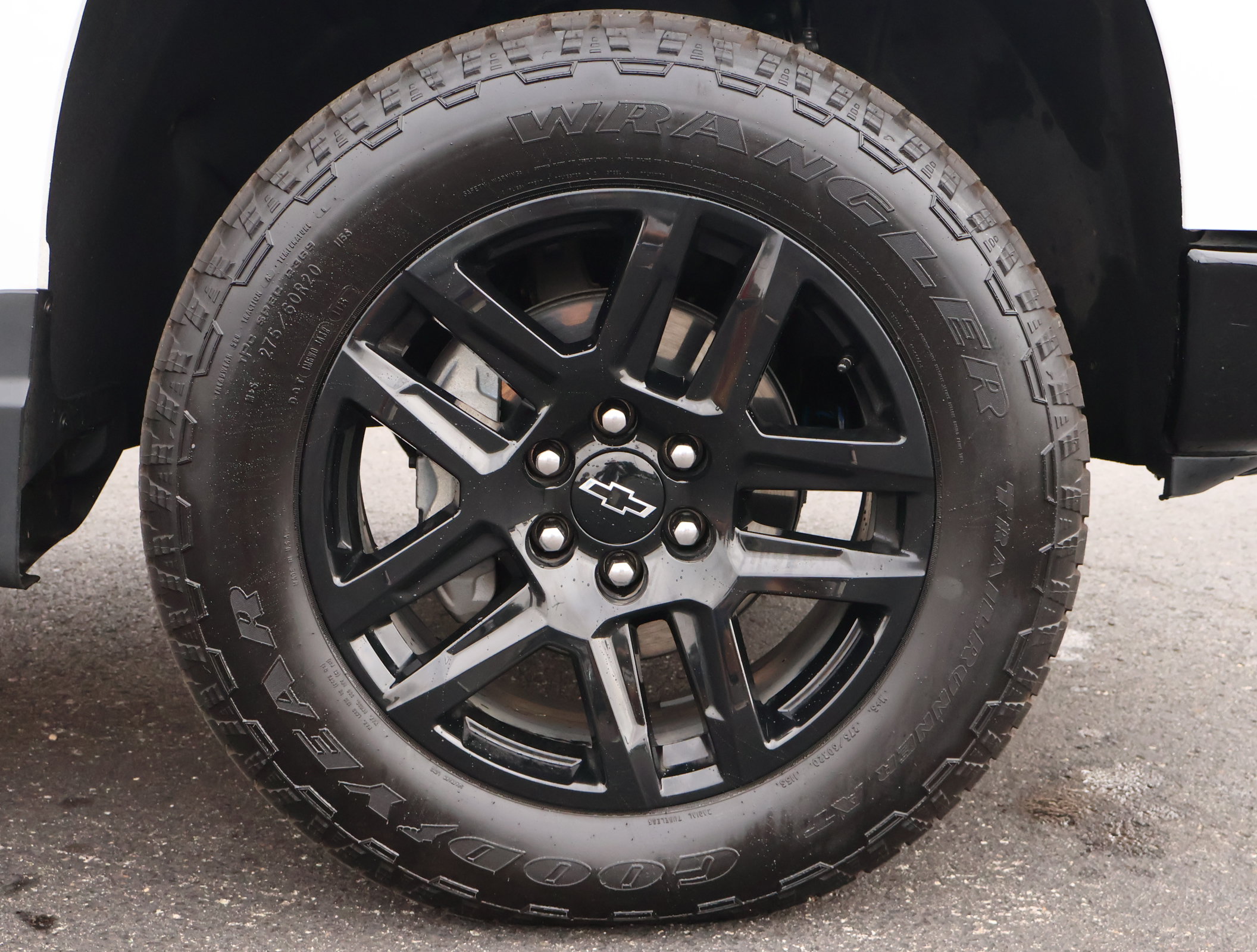 Used 2025 Chevrolet Silverado 1500 LT Trail Boss w/ Convenience Package II AWD/4WD image 23
