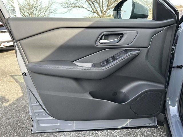 New 2026 Nissan Rogue SV image 14