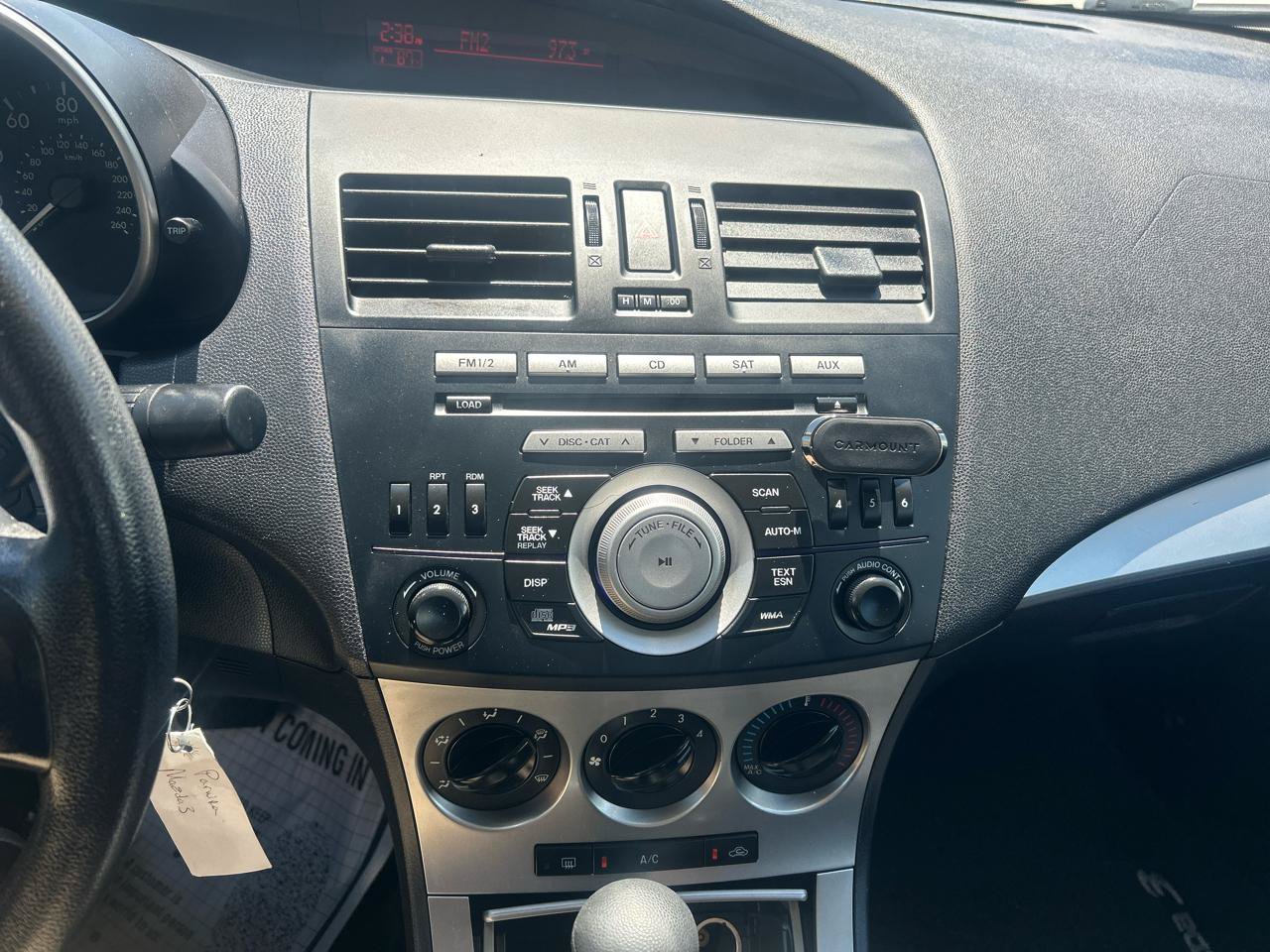 Used 2011 MAZDA MAZDA3 i Touring FWD image 18