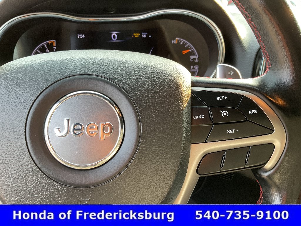 Used 2021 Jeep Grand Cherokee Trailhawk w/ Premium Lighting Group AWD/4WD image 33