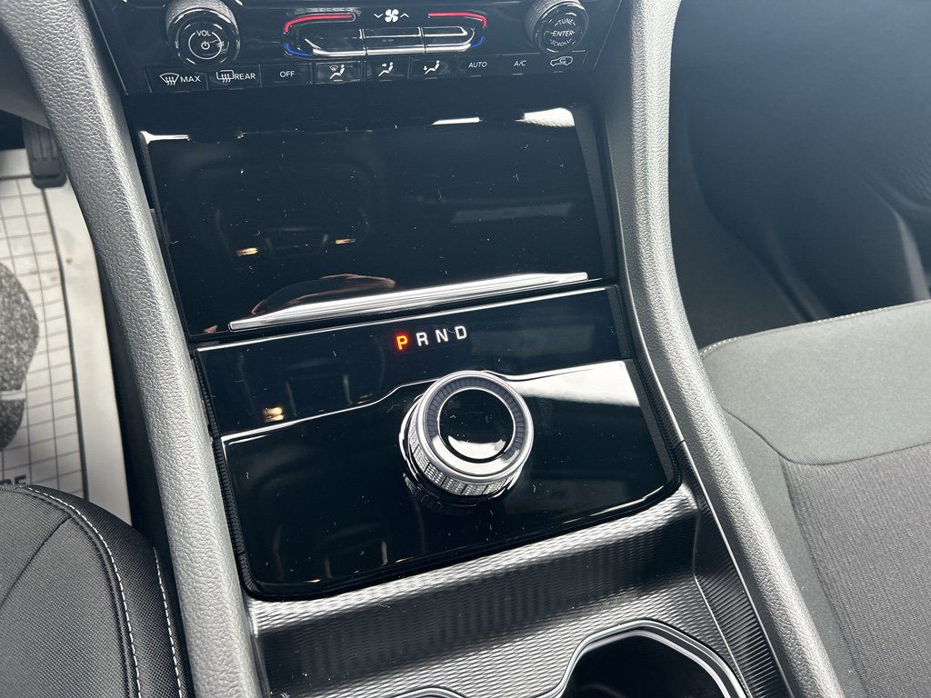 New 2025 Jeep Grand Cherokee Laredo RWD image 16