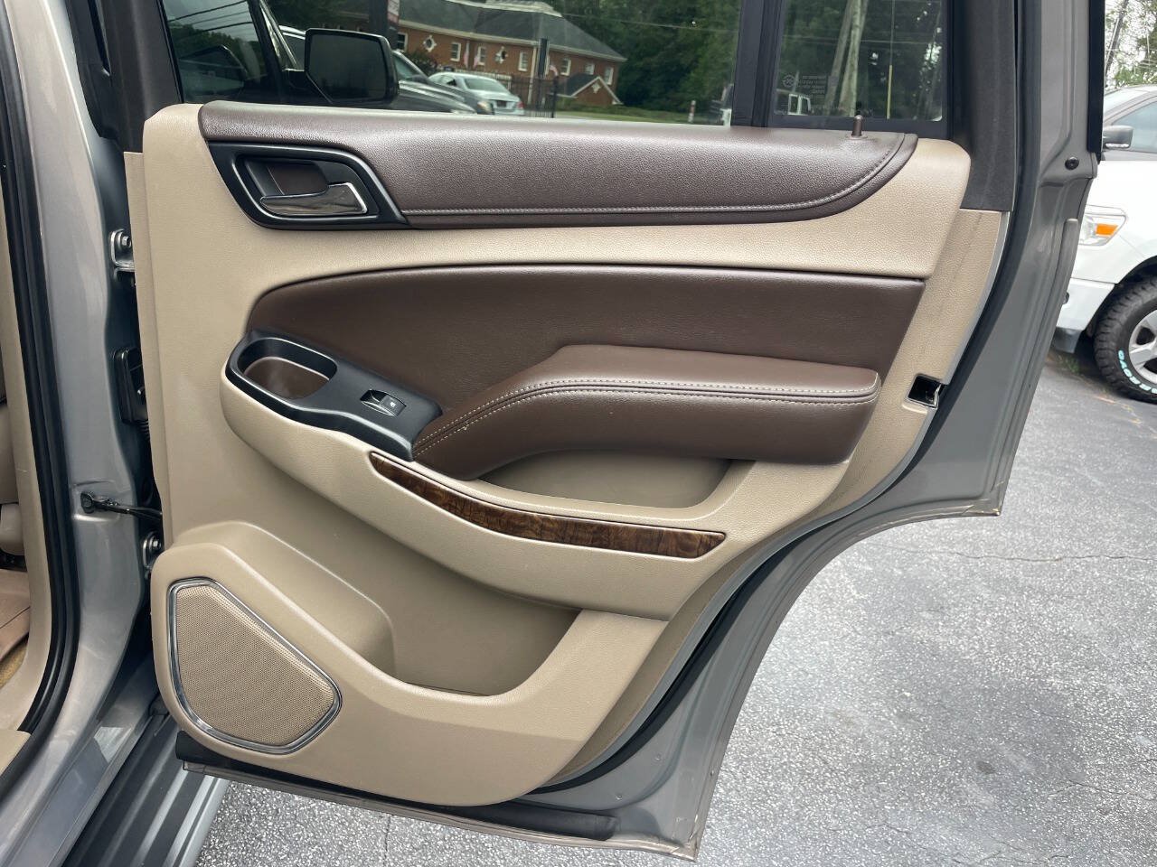 Used 2018 Chevrolet Tahoe LT w/ Max Trailering Package RWD image 23