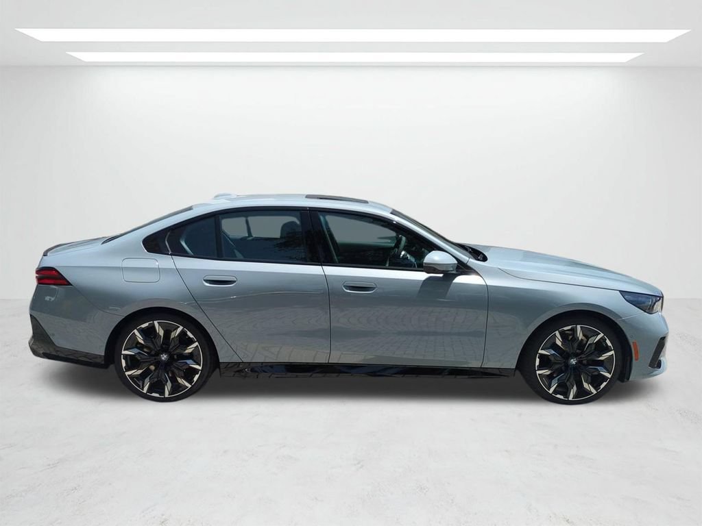 New 2027 BMW 530i xDrive w/ M Sport Package AWD/4WD image 3