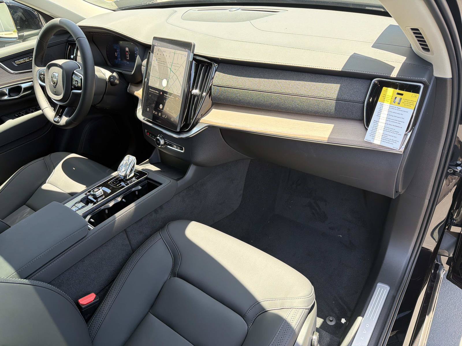 New 2026 Volvo XC90 T8 Plus w/ Protection Package AWD/4WD image 22