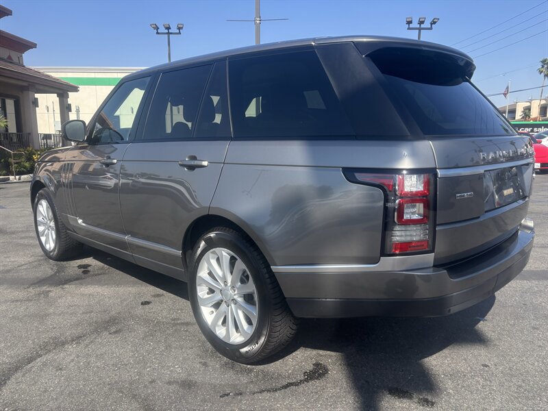 Used 2017 Land Rover Range Rover HSE AWD/4WD image 5