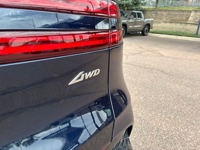 Used 2023 Genesis GV70 2.5T w/ Sport Prestige Package AWD/4WD image 9