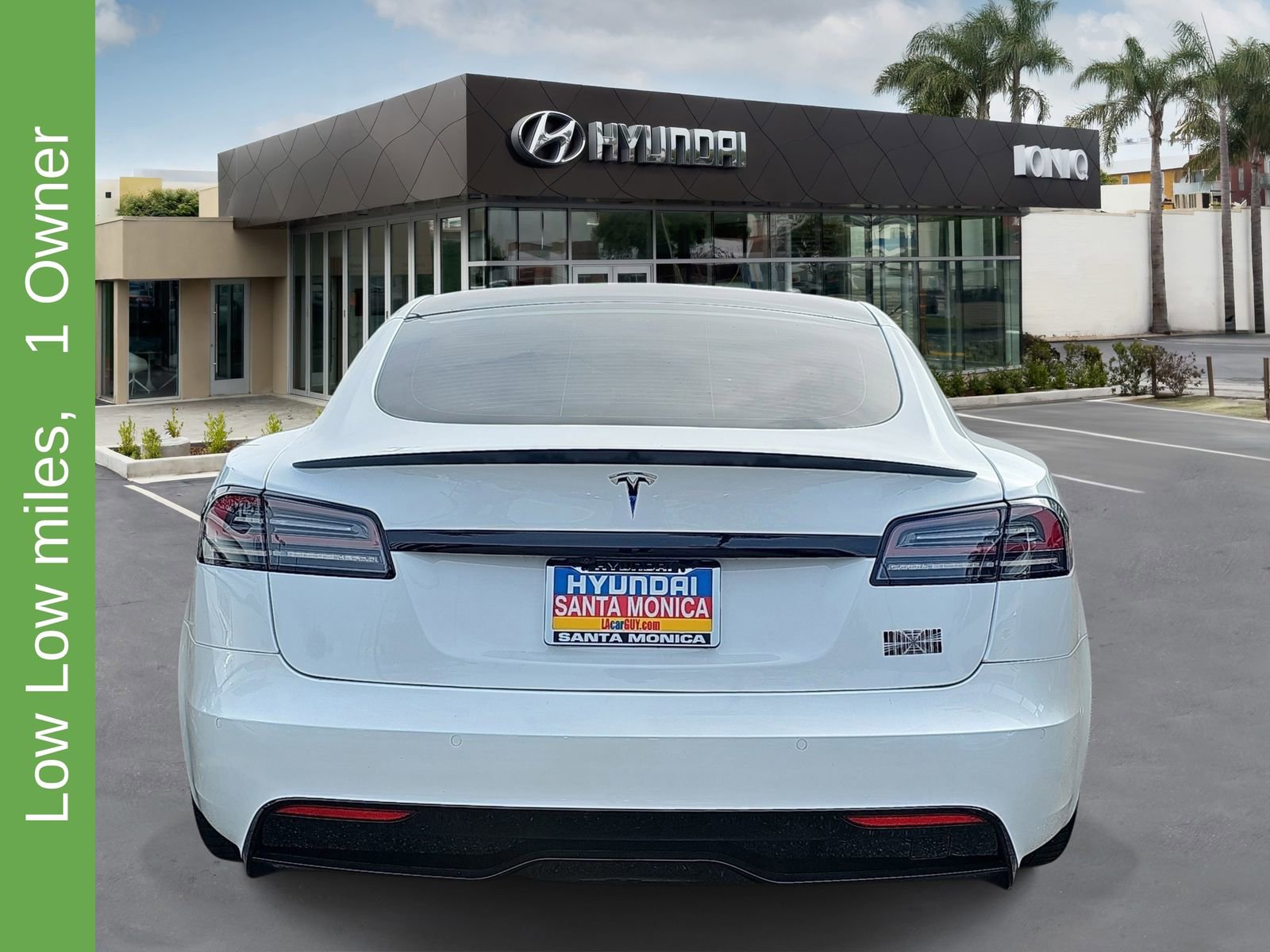 Used 2022 Tesla Model S Plaid image 4