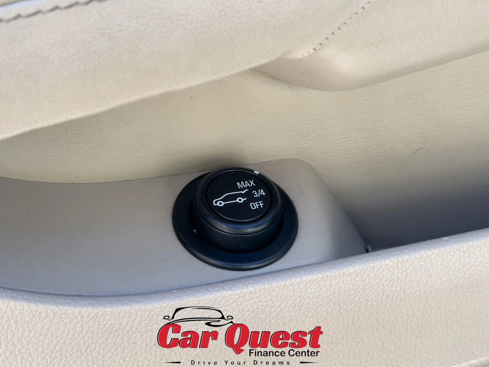 Used 2016 Cadillac SRX Luxury w/ Driver Awareness Package image 14